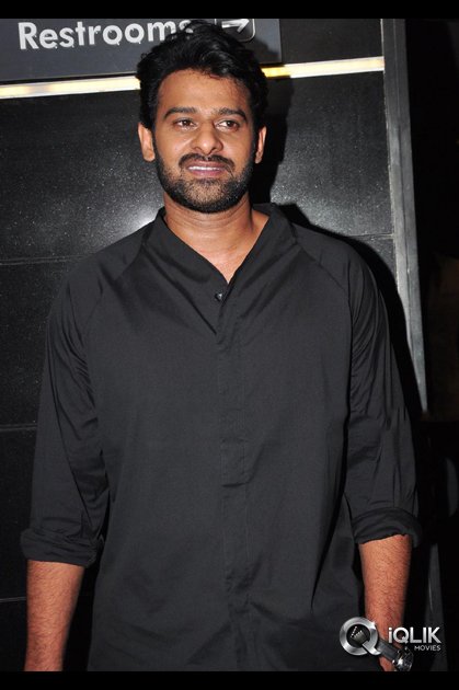 Prabhas-at-Baahubali-Movie-Trailer-Launch-In-Mumbai